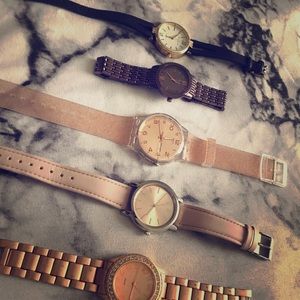 Set of 5 watches
